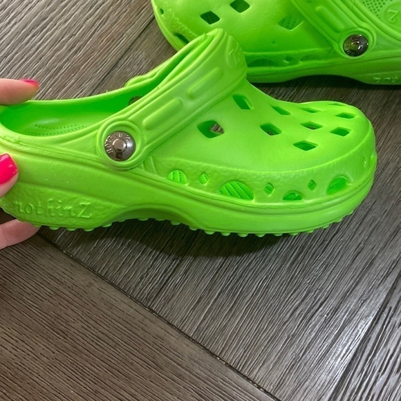 NEW! NOTHINZ SHOES KIDS CLOGS | Green | Size C13 unisex - Picture 3 of 11